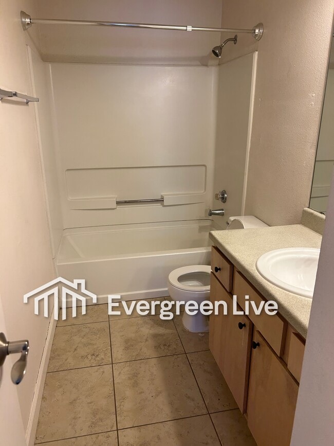 Building Photo - 60 Boreal Ct