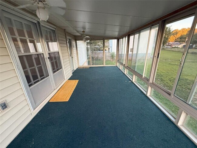 Building Photo - 1106 Lincoln Dr