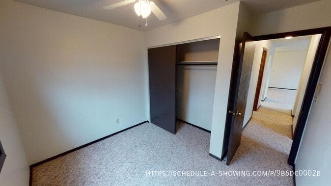 Building Photo - 405 E Park-34