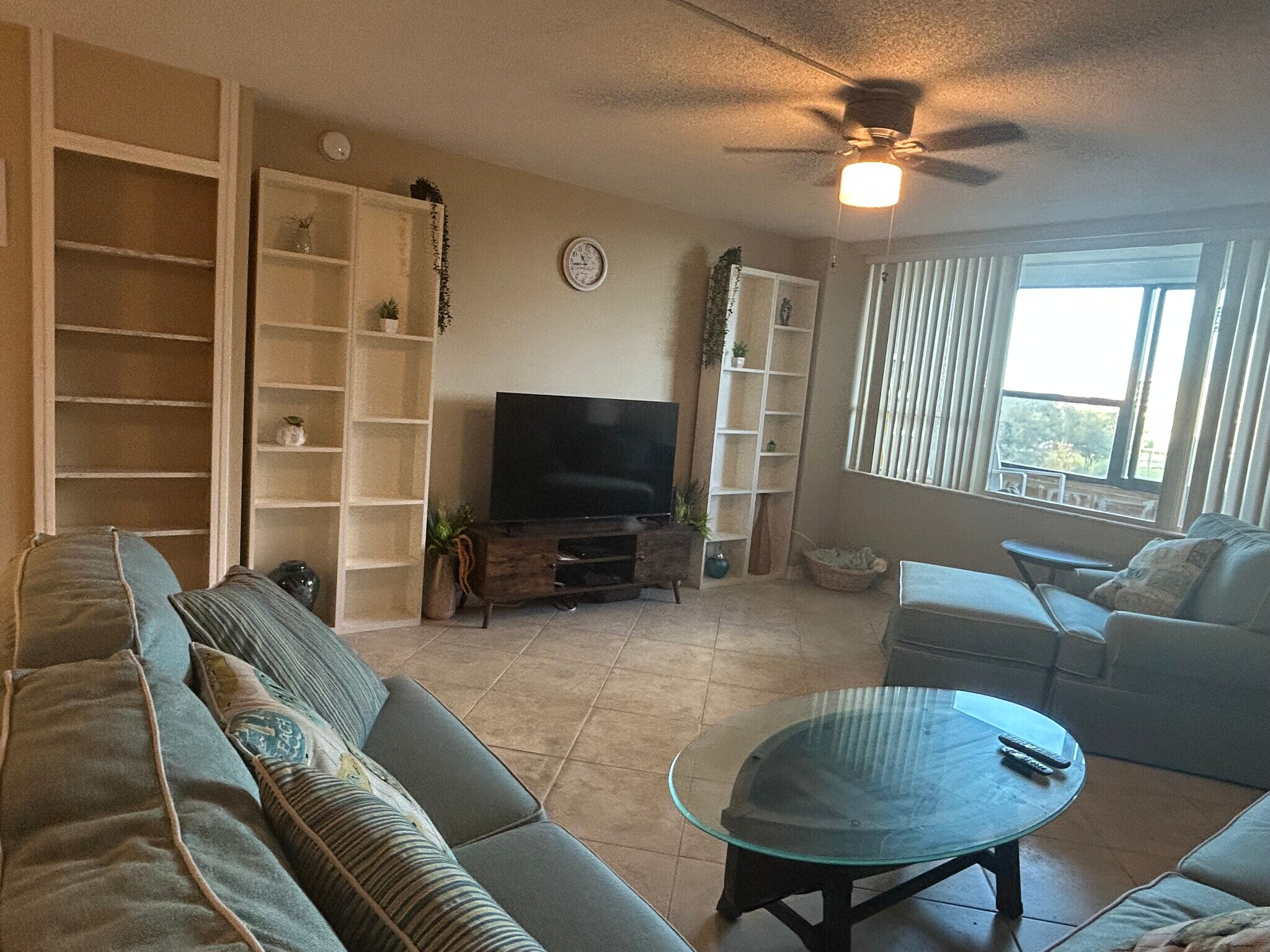 Building Photo - 2621 Cove Cay Dr