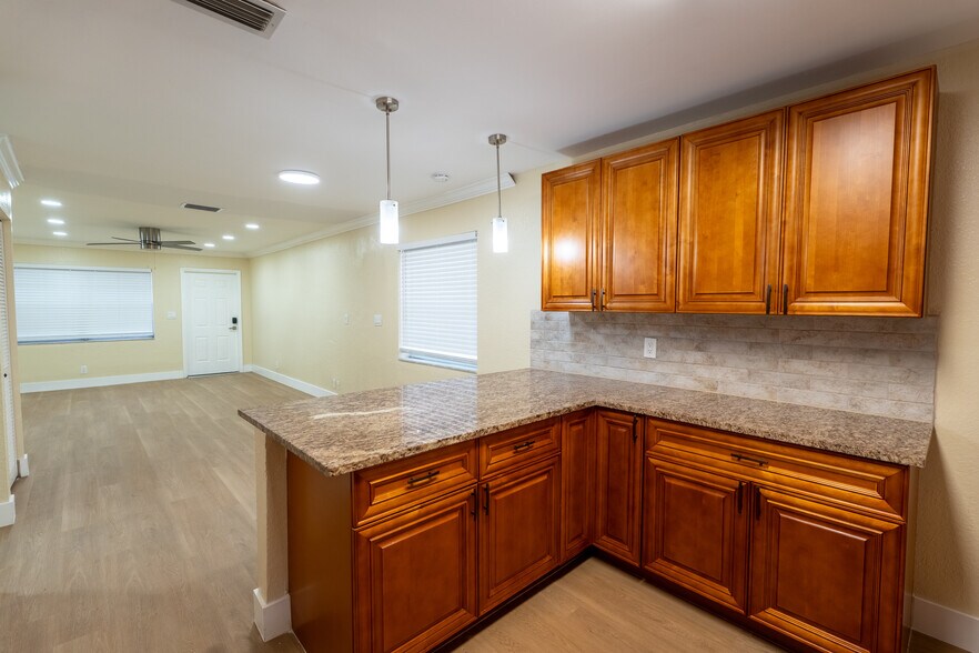 Building Photo - 10911 NW 45th St