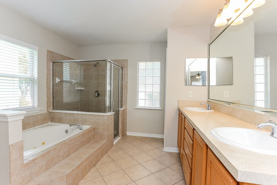 Building Photo - 2392 Watermill Dr