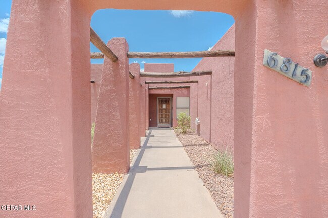 Building Photo - 6815 Villa Hermosa Dr