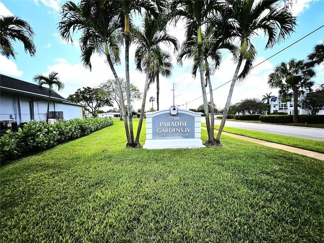 Building Photo - 1040 NW 73rd Terrace