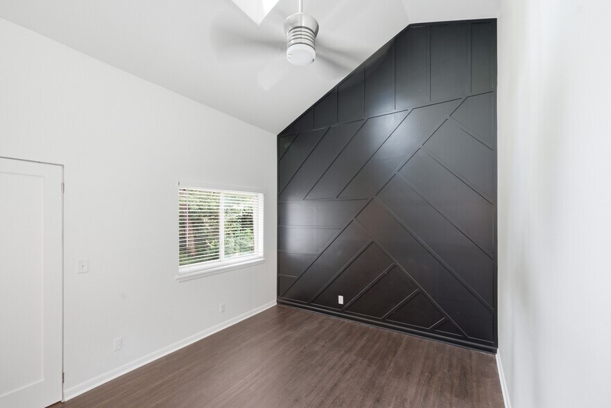 Primary bedroom in back - 254 Summit Ridge Dr
