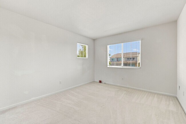 Building Photo - 5486 Benttree Way