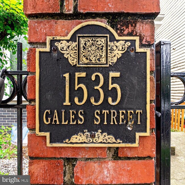 Building Photo - 1535 Gales St NE