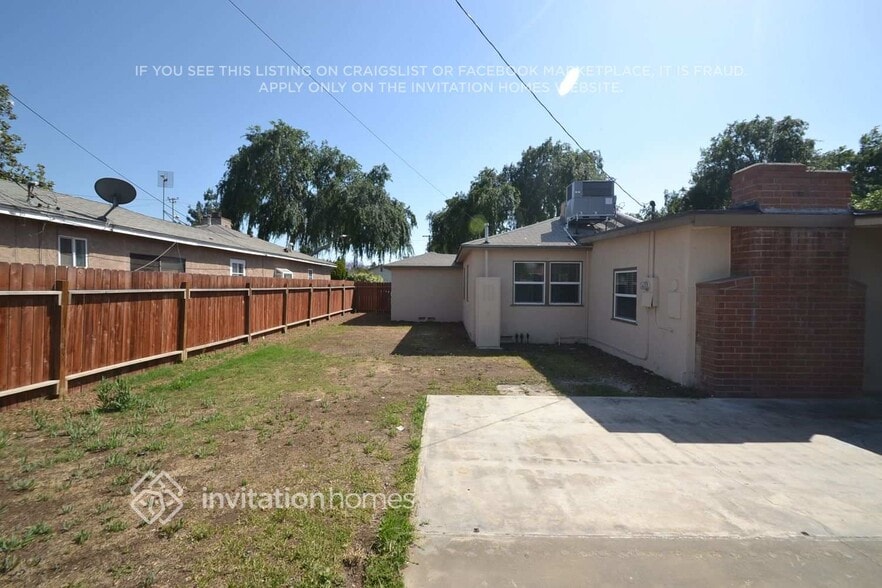 Building Photo - 9609 Dicky St