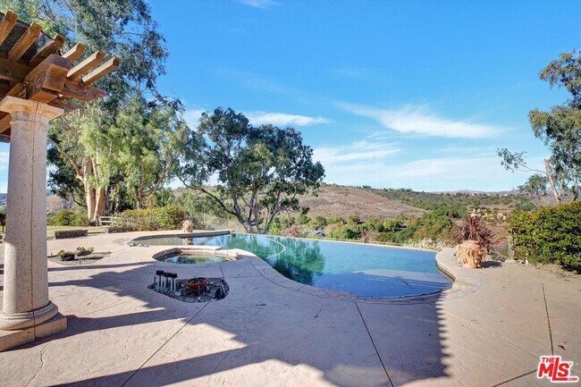 Building Photo - 13045 Ripple Creek Ln