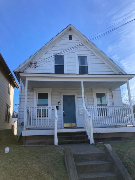 Primary Photo - 2005 McLean St