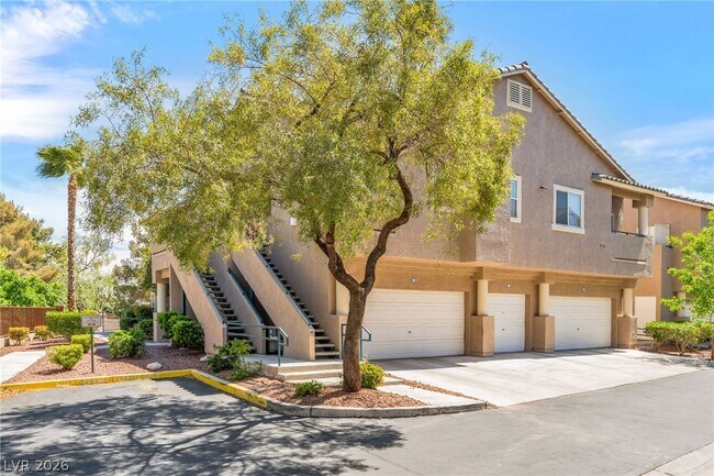 Building Photo - 2000 Quartz Cliff St