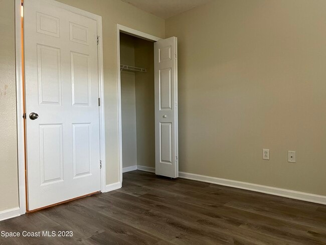 Building Photo - 605 Margie Dr