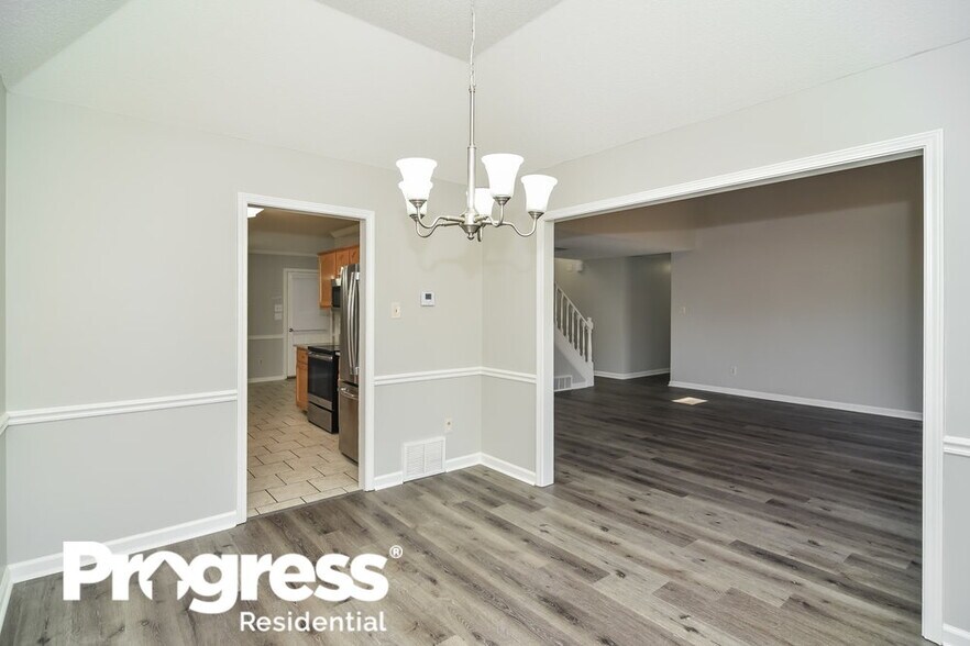Building Photo - 9254 Chalkwell Ave