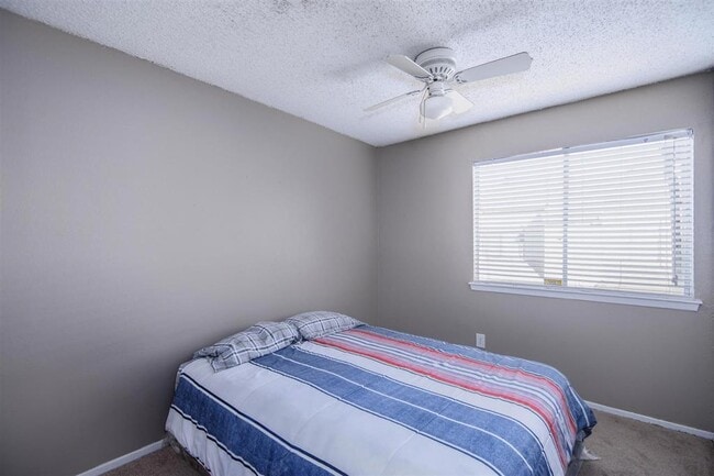 Building Photo - 12510 Newbrook Dr