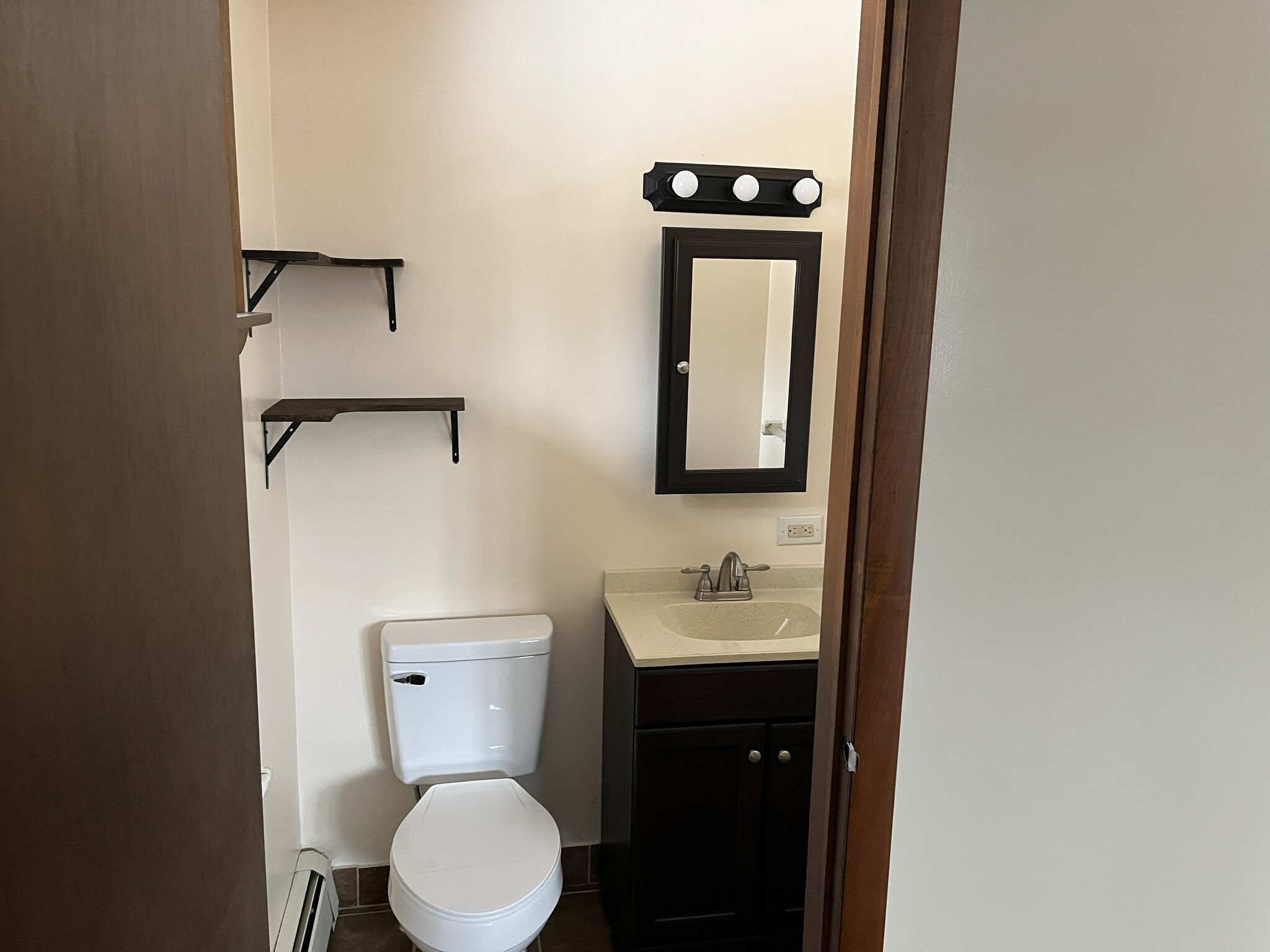 Building Photo - 2800 Mountain Rd