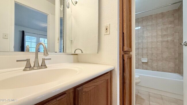 Building Photo - 16402 N 31st St