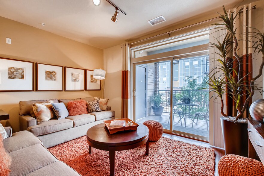 Regency RidgeGate Lone Tree, CO Apartment Finder
