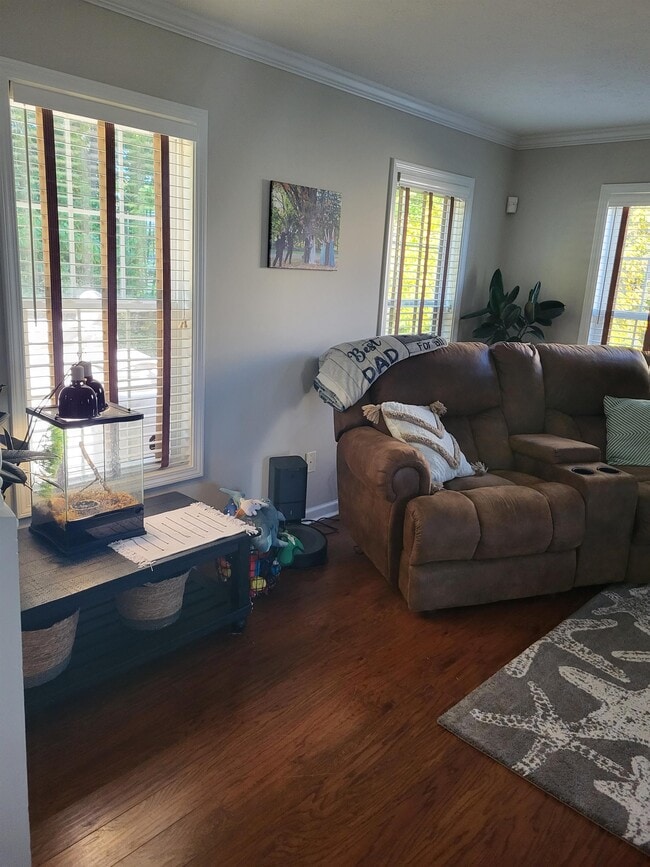 Building Photo - 220 Newport Drive