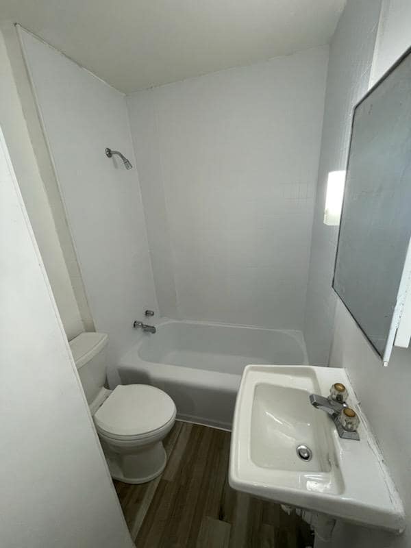 Building Photo - 359 E Bowman St