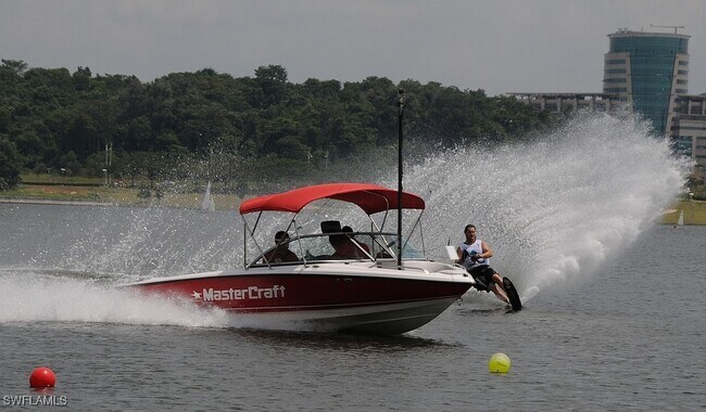 Building Photo - 10160 Bellavista Cir