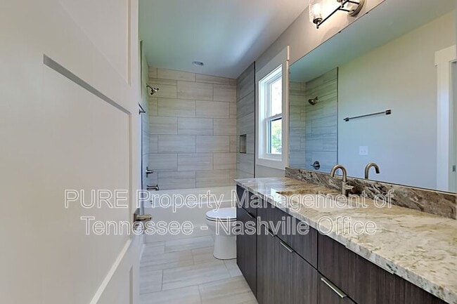 Building Photo - 2713 Torbett St