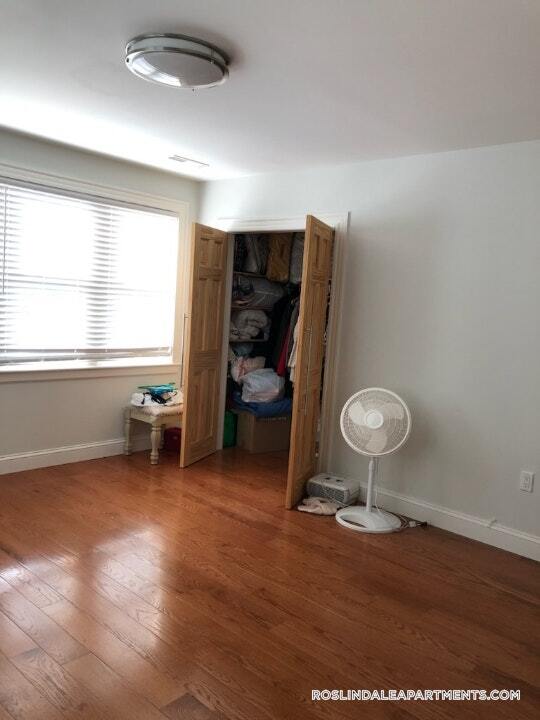 Building Photo - 4350 Washington St