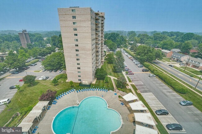 Building Photo - 1111 University Blvd W