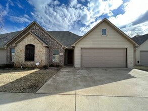 Building Photo - 2964 Elkton Trail