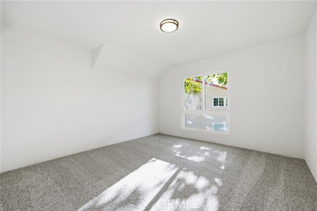 Building Photo - 312 Vista Trucha