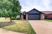 Building Photo - Open House 8/1/24 4pm-5pm! Great 3/2/2 in Owasso’s Lake Valley!