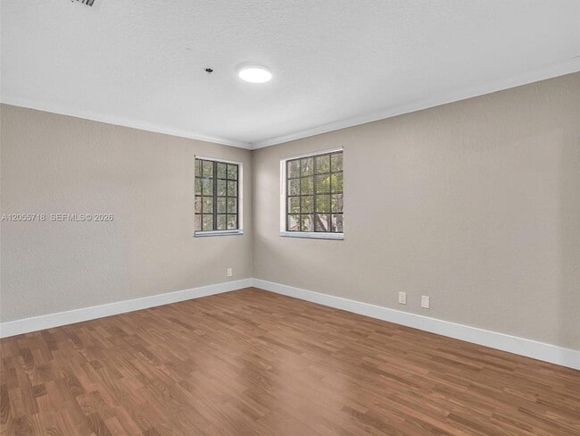 Building Photo - 4283 Vineyard Cir