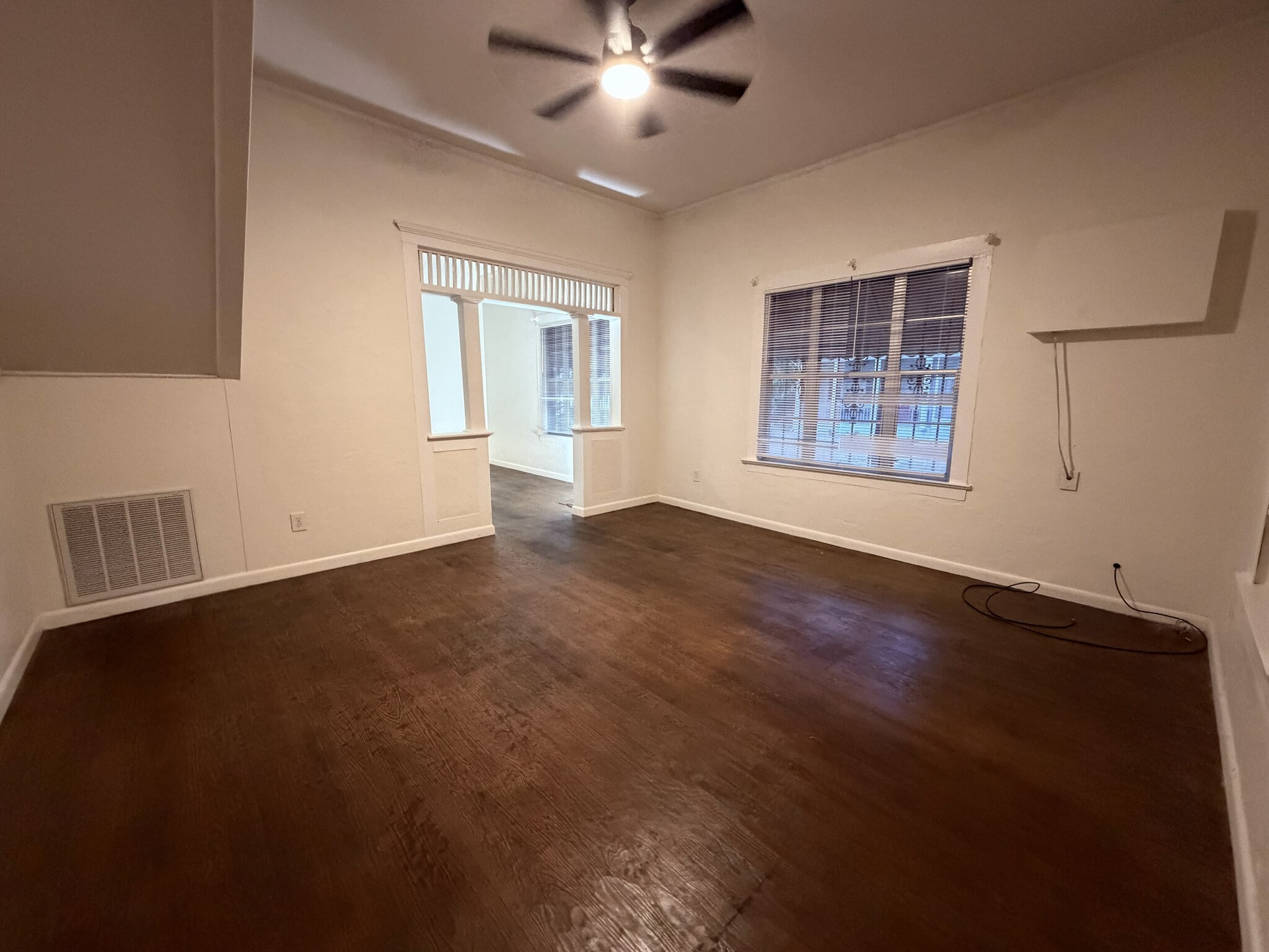 Building Photo - 402 NW 3rd Ave