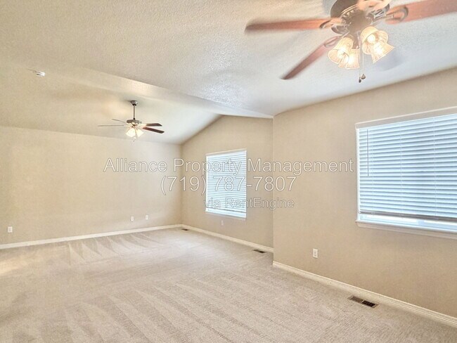 Building Photo - 7270 Araia Dr