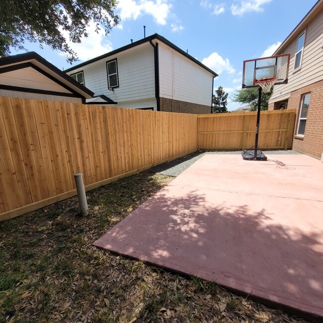 Building Photo - 22626 Goss Spring Ct
