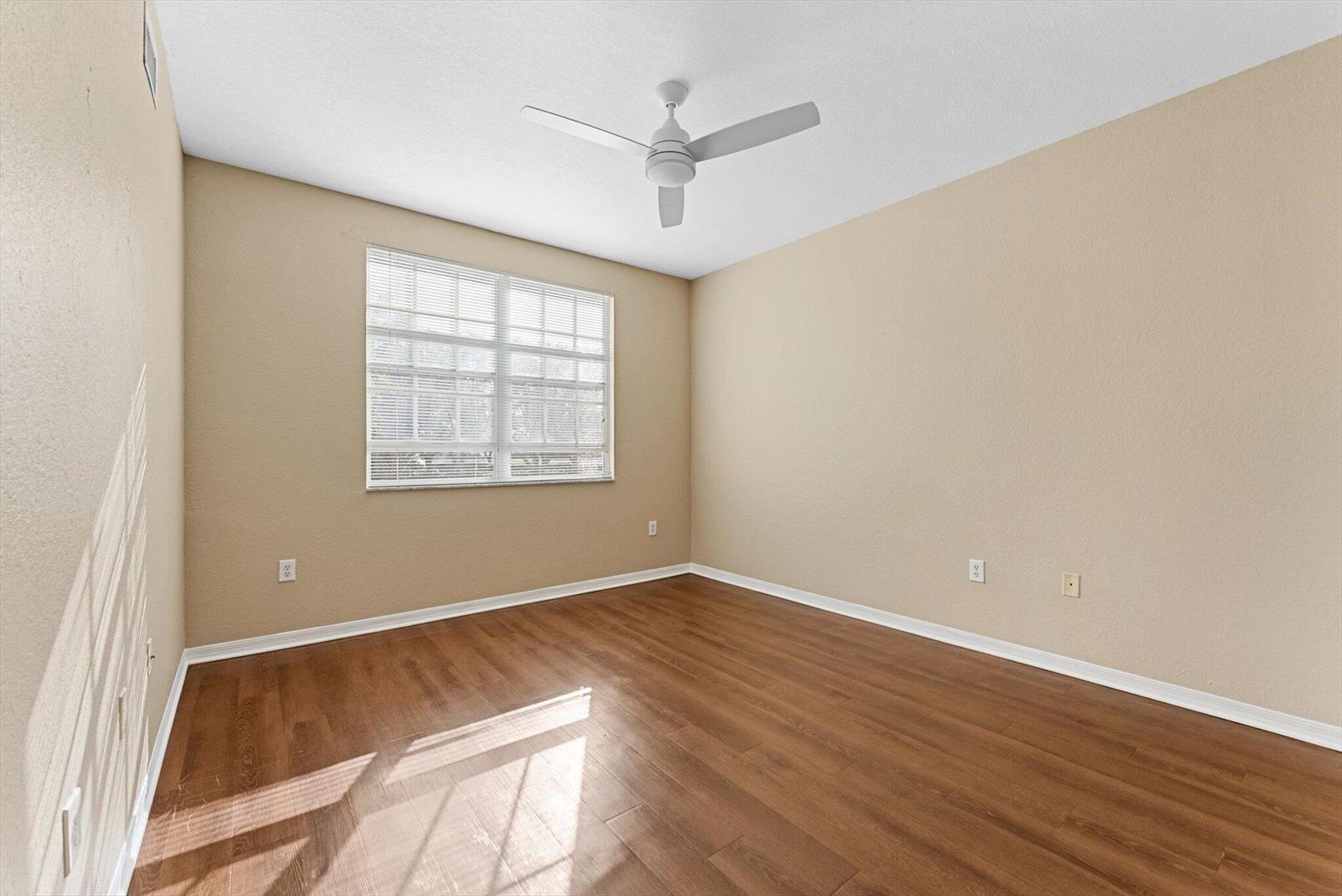 Building Photo - 15025 Michelangelo Blvd