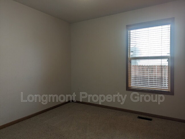 Building Photo - 388 Cardinal Ave