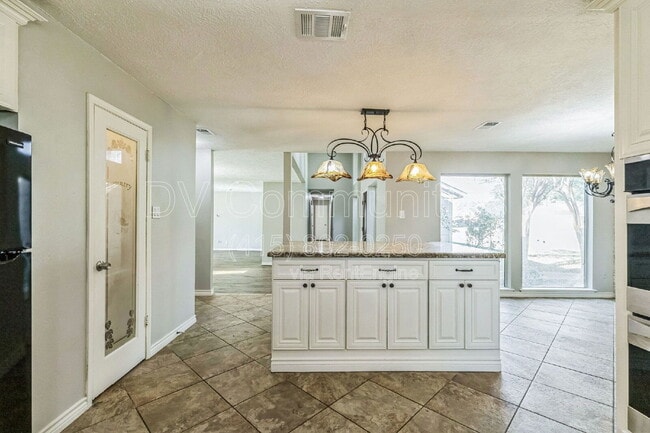 Building Photo - 16022 Spinnaker Dr