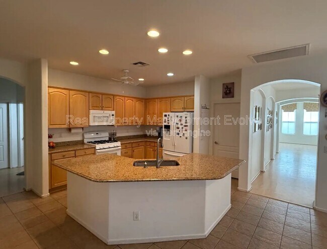 Building Photo - 3038 W Trapanotto Rd