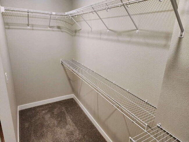 Building Photo - 1603 Red Cedar Ln