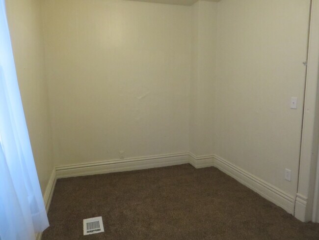 Building Photo - 1235 Swinney Ave