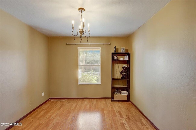 Building Photo - 14878 W Bloomfield Rd