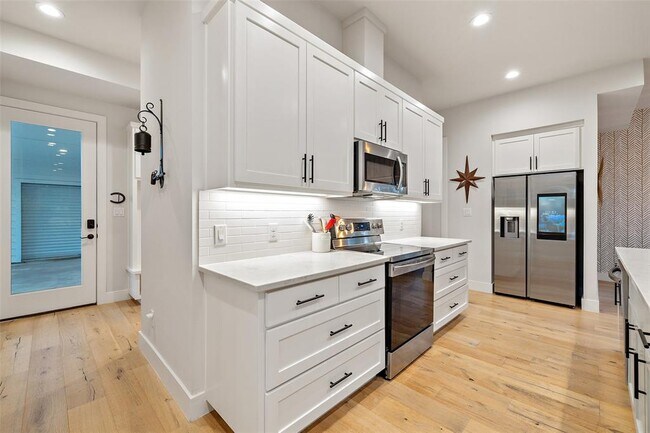 Building Photo - 22218 Briarcliff Dr