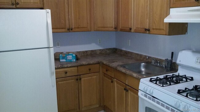 Building Photo - 97-56 105th St