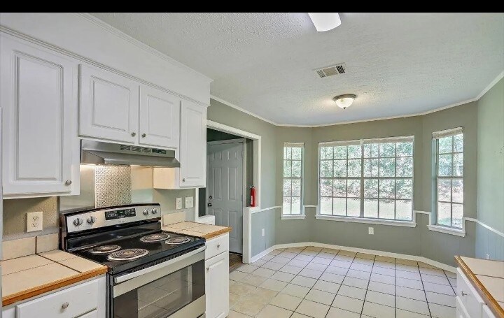 Building Photo - 2128 Thousand Oaks Dr