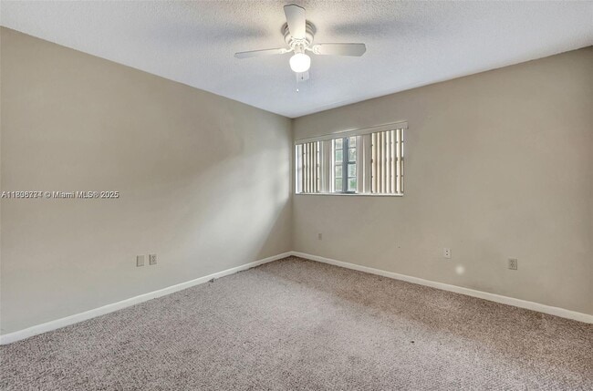 Building Photo - 1604 NE 151st St