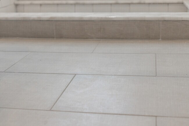 Building Photo - 1023 Franklin St