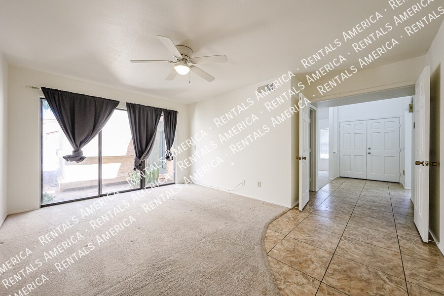 Building Photo - 636 N Cathy Ct