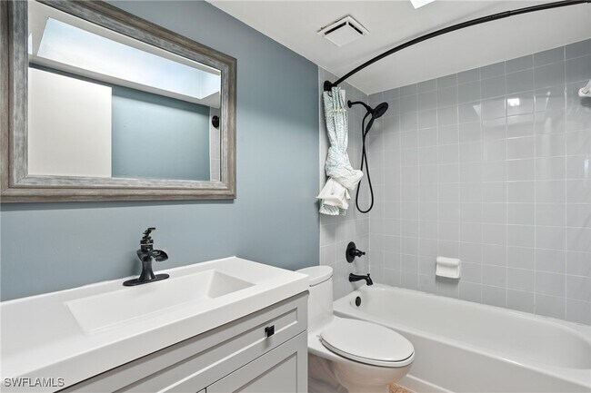 Building Photo - 17044 Golfside Cir