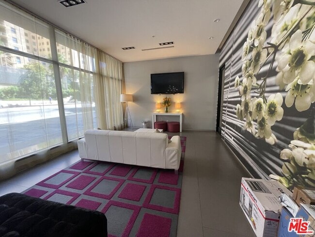 Building Photo - 1234 Wilshire Blvd