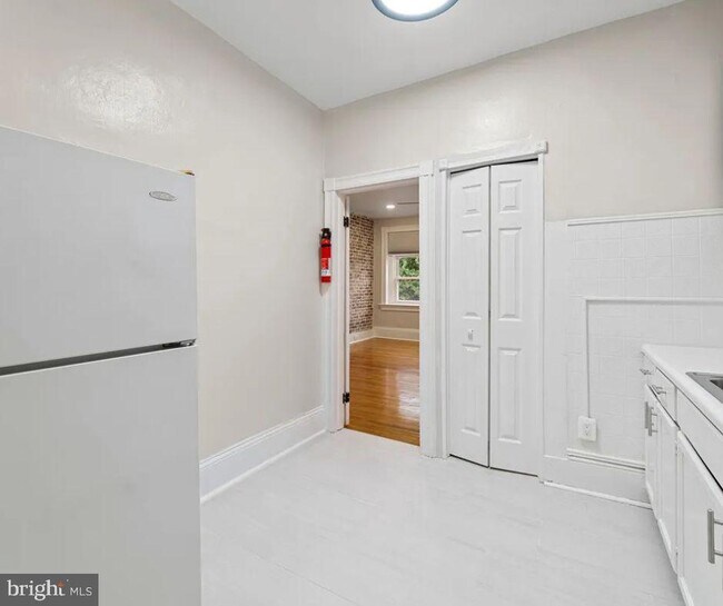Building Photo - 3020 N Calvert St